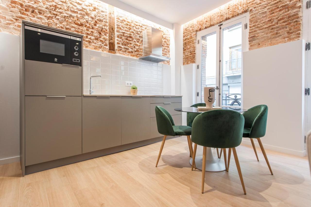 Apartamentos Con Encanto En La Latina Madrid Exterior photo